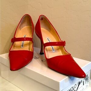 Manolo Blahnik Campari Red Patent Leather Mary Jane Pumps Size 8 (38.5 Italian)